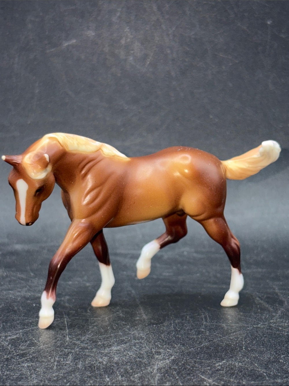 1999 Vintage Breyer Stablemates Quarter Chestnut Horse Figure Equestrian Toy